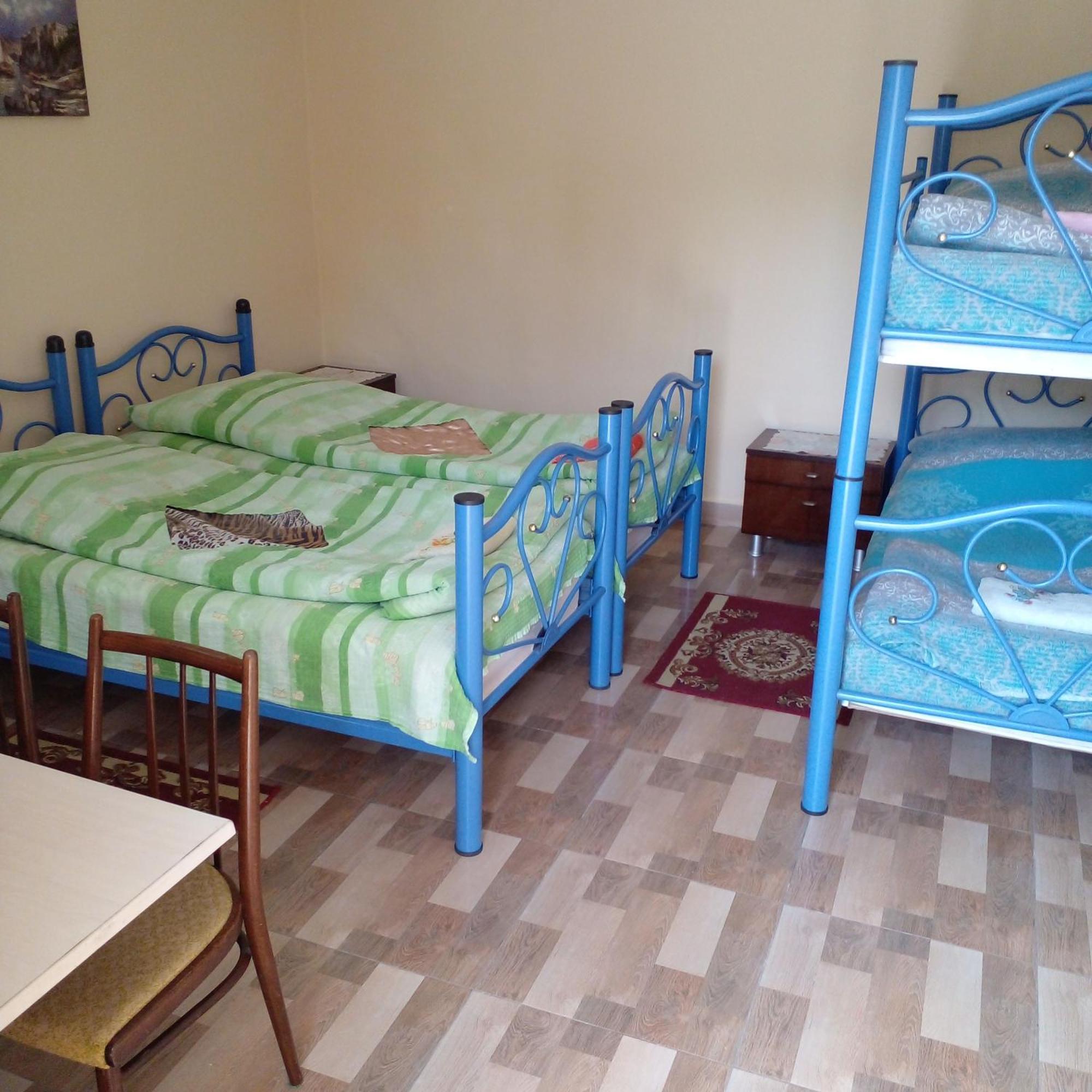 Giorgi'S Homestay 쿠타이시 외부 사진