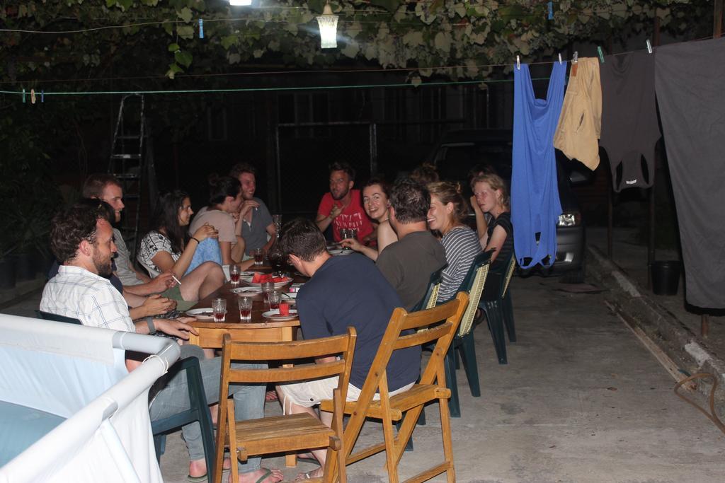 Giorgi'S Homestay 쿠타이시 외부 사진