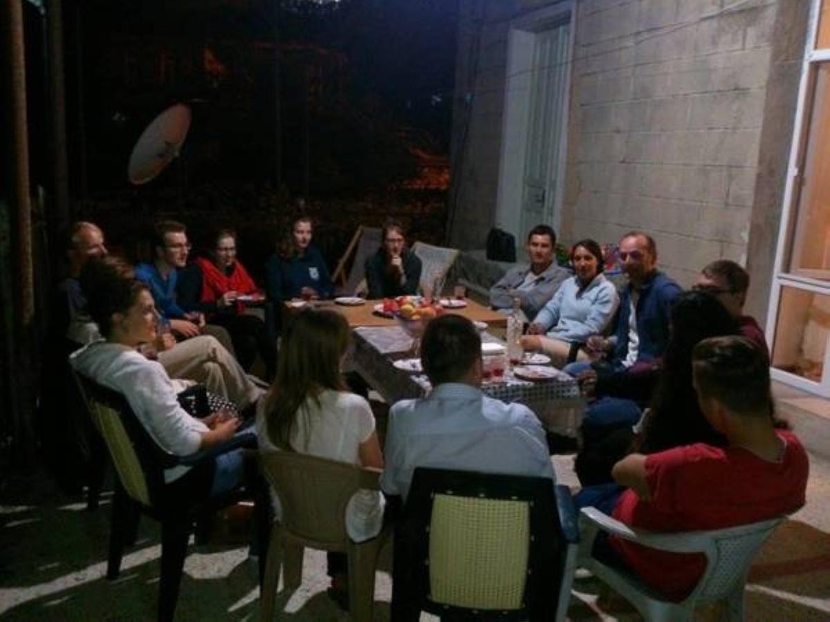 Giorgi'S Homestay 쿠타이시 외부 사진