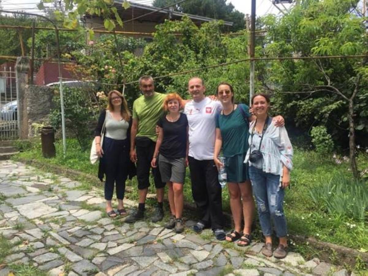 Giorgi'S Homestay 쿠타이시 외부 사진