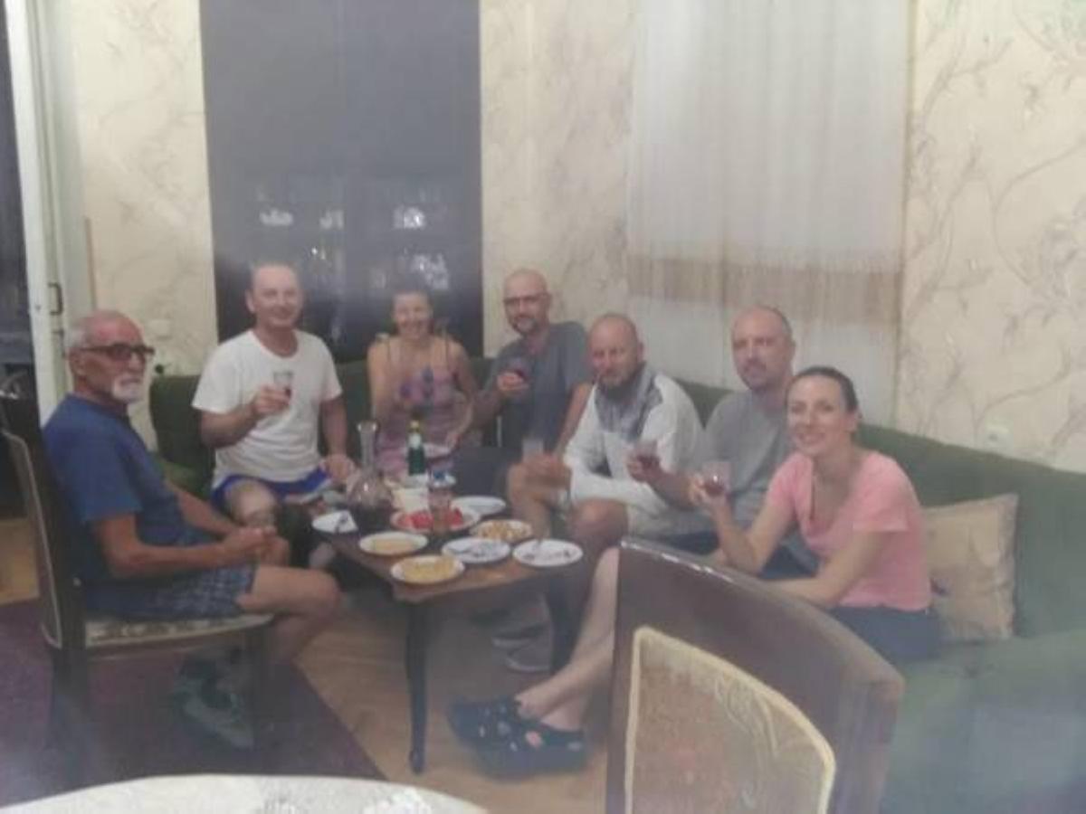 Giorgi'S Homestay 쿠타이시 외부 사진
